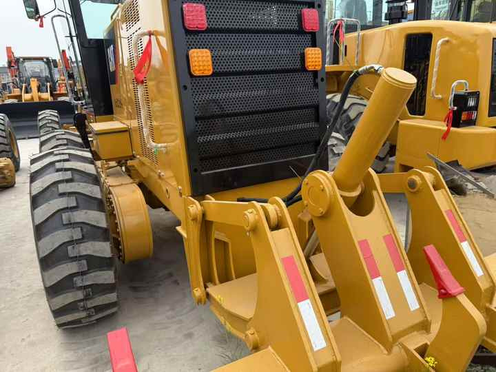 Certified CAT 140G Grader Used Construction Machine | No Accidents, Ready to Work | Price Negotiable - Greder: slika 4 Certified CAT 140G Grader Used Construction Machine | No Accidents, Ready to Work | Price Negotiable - Greder: slika 4