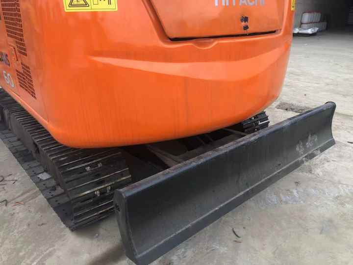 Cheap Price Hitachi ZX60 Used Excavator for Sale Used 6 Tons Hitachi Mini Excavator with Good Performance - Bager: slika 3 Cheap Price Hitachi ZX60 Used Excavator for Sale Used 6 Tons Hitachi Mini Excavator with Good Performance - Bager: slika 3