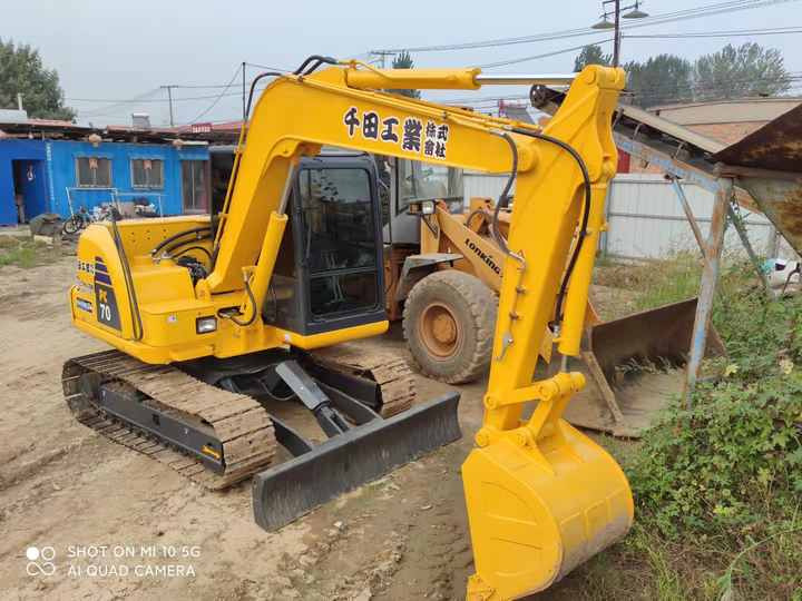 Cheap Used Komatsu PC70 Crawler Excavator with High Efficiency Used Heavy Machinery Komatsu P70 Digger Cheap for Sale - Bager goseničar: slika 3 Cheap Used Komatsu PC70 Crawler Excavator with High Efficiency Used Heavy Machinery Komatsu P70 Digger Cheap for Sale - Bager goseničar: slika 3