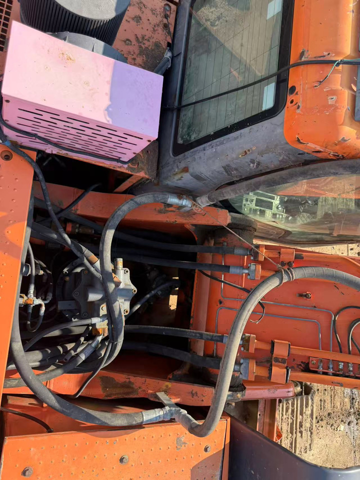 DOOSAN Original dx340 crawler excavator for sale good condition ready to work - Bager goseničar: slika 5 DOOSAN Original dx340 crawler excavator for sale good condition ready to work - Bager goseničar: slika 5