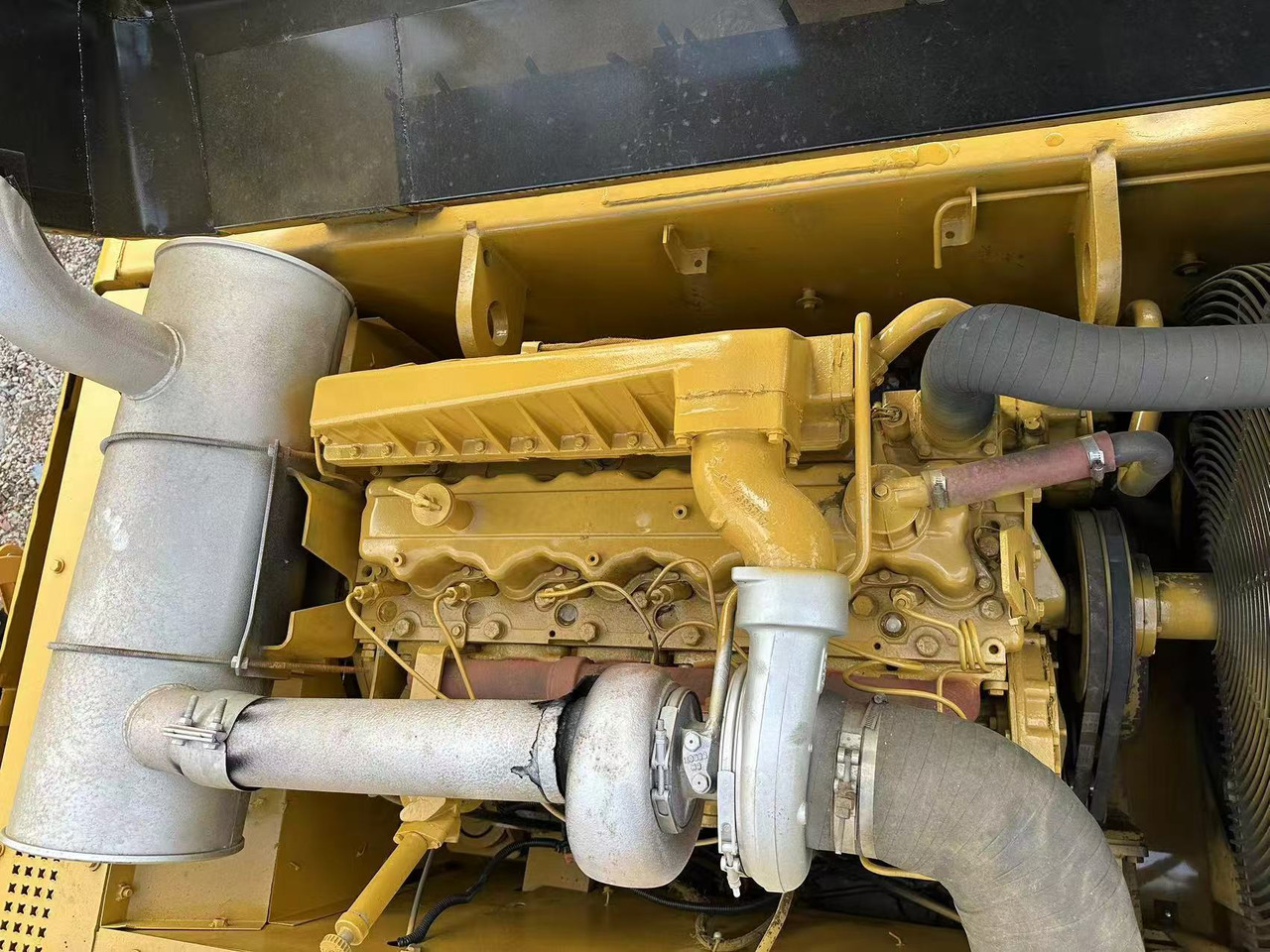 CATERPILLAR CAT330B excavator for sale at low price - Gradbeni stroj: slika 4 CATERPILLAR CAT330B excavator for sale at low price - Gradbeni stroj: slika 4
