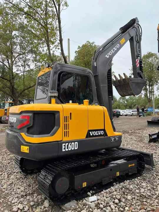High Quality Used Volvo EC60D Excavator for Sale 6 Ton Compact Machine, Excellent Condition, Ready for Work! - Mini bager: slika 2 High Quality Used Volvo EC60D Excavator for Sale 6 Ton Compact Machine, Excellent Condition, Ready for Work! - Mini bager: slika 2