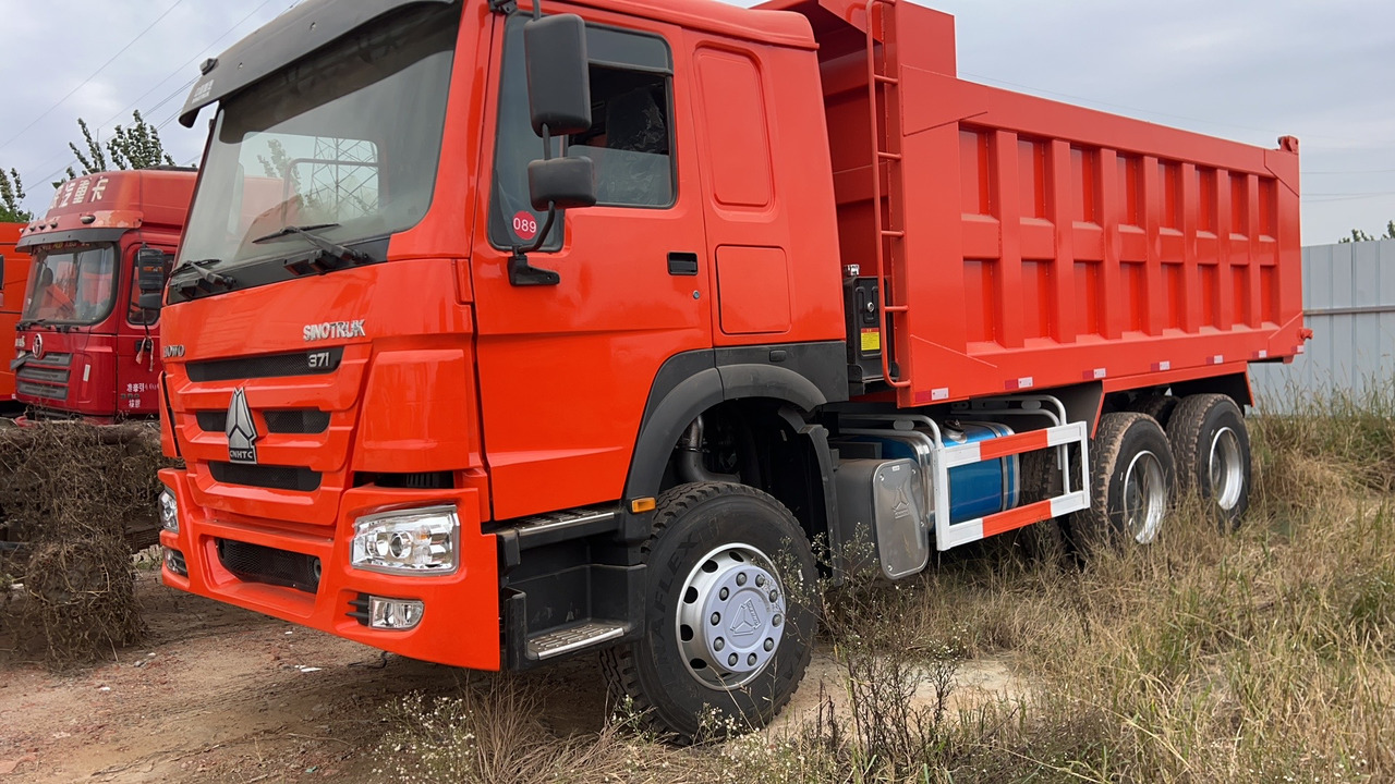 Howo 371 hp dump truck good price in stock - Tovornjak s ponjavo: slika 3 Howo 371 hp dump truck good price in stock - Tovornjak s ponjavo: slika 3