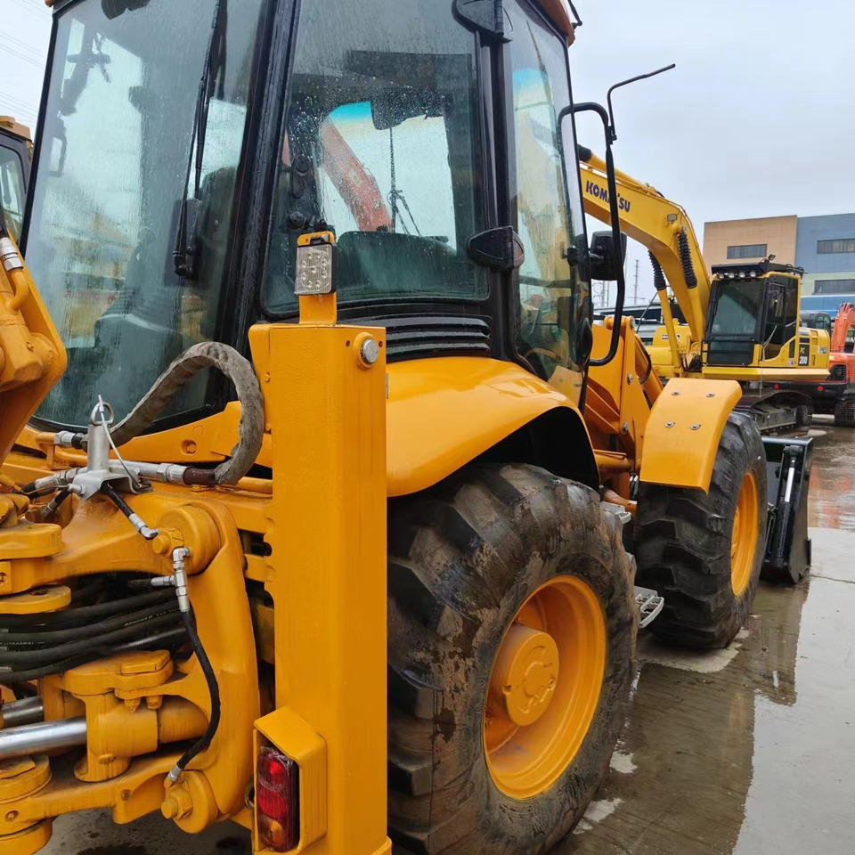 JCB 4CX - Bager nakladalec: slika 2 JCB 4CX - Bager nakladalec: slika 2