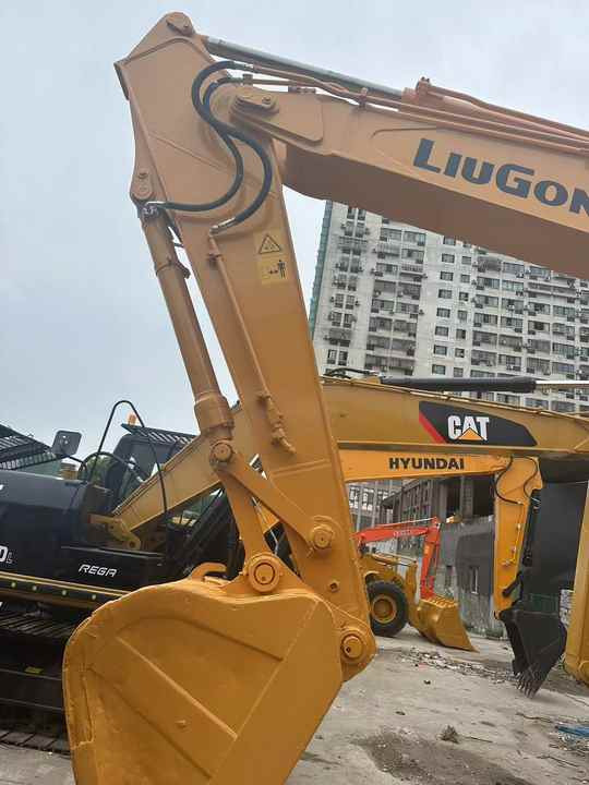 LiuGong922D Excavator Hydraulic Crawler Excavator Digger Top Brand With Cheap Price China Made Second-hand Excavator for Sale - Bager: slika 5 LiuGong922D Excavator Hydraulic Crawler Excavator Digger Top Brand With Cheap Price China Made Second-hand Excavator for Sale - Bager: slika 5