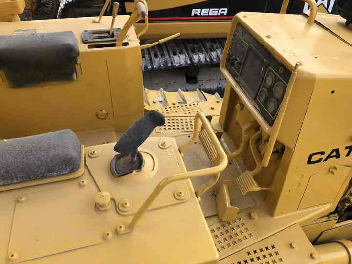 Nice Condition D4h Cat Bulldozer CAT Used Dozer for Sale - Buldožer: slika 5 Nice Condition D4h Cat Bulldozer CAT Used Dozer for Sale - Buldožer: slika 5