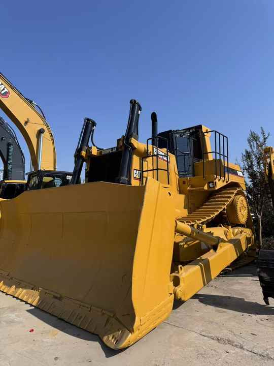 USED ORIGINAL CAT D10r Large Bulldozer for Sale Spot Cat D10 Bulldozer Cat D5 D6 D7 D10 Bulldozer in China - Buldožer: slika 5 USED ORIGINAL CAT D10r Large Bulldozer for Sale Spot Cat D10 Bulldozer Cat D5 D6 D7 D10 Bulldozer in China - Buldožer: slika 5
