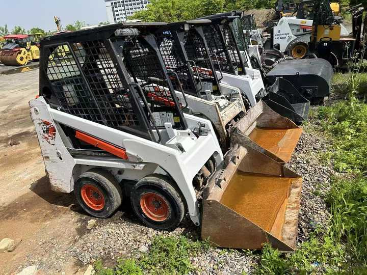 Used Bobcat S70 Skid Teer in Stock Good Condition bobcat S70 S160 185 300 330 Skid Steer for Sale - Mini nakladalec: slika 5 Used Bobcat S70 Skid Teer in Stock Good Condition bobcat S70 S160 185 300 330 Skid Steer for Sale - Mini nakladalec: slika 5