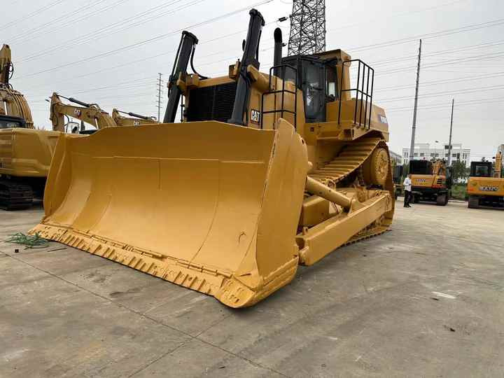 Used CAT D10R New Model Bulldozer Second Hand Machine Popular Brand Cat Hydraulic Machinery - Buldožer: slika 3 Used CAT D10R New Model Bulldozer Second Hand Machine Popular Brand Cat Hydraulic Machinery - Buldožer: slika 3