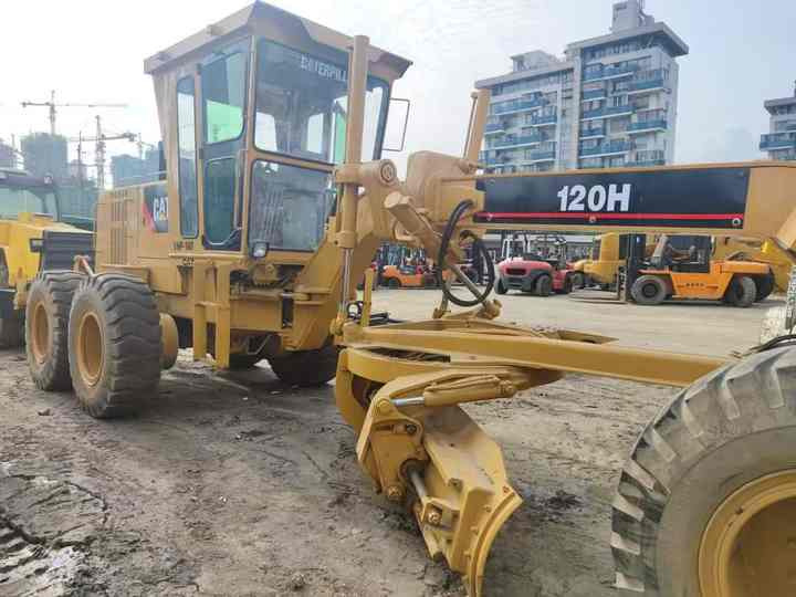 Used Caterpillar 120H Motor Grader Superior Performance Cat120H Wheeled Motor Grader Powerful Cheap for Sale - Greder: slika 5 Used Caterpillar 120H Motor Grader Superior Performance Cat120H Wheeled Motor Grader Powerful Cheap for Sale - Greder: slika 5