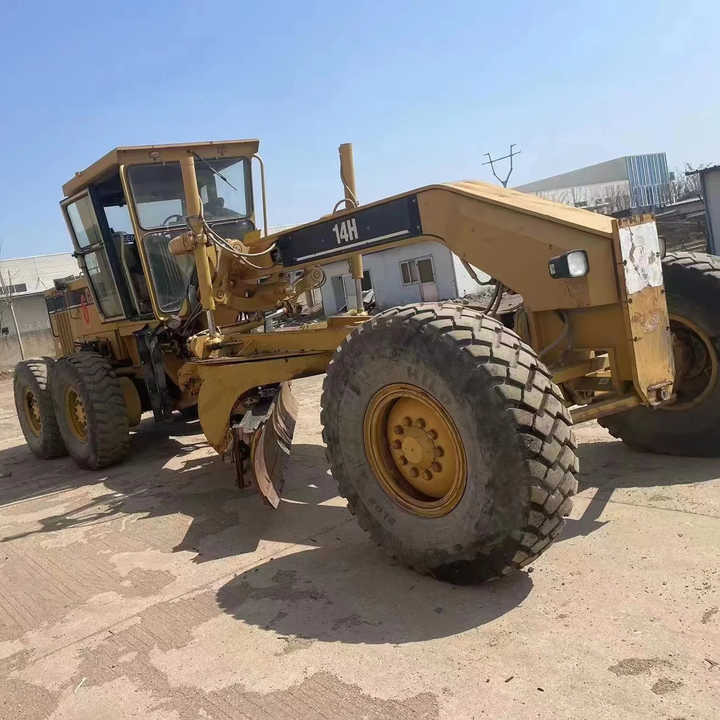 Used Caterpillar 14h Motor Grader Cat14H Very Good Quality Motor Grader Cat 14H Grader Price No Reviews yet - Greder: slika 2 Used Caterpillar 14h Motor Grader Cat14H Very Good Quality Motor Grader Cat 14H Grader Price No Reviews yet - Greder: slika 2