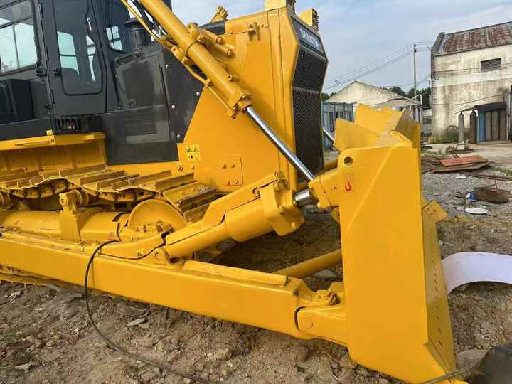 Used China Brand Shantui Sd32 Bulldozer in Stock High Quality Shantui Sd16 22 32 Bulldozer for Sale - Buldožer: slika 3 Used China Brand Shantui Sd32 Bulldozer in Stock High Quality Shantui Sd16 22 32 Bulldozer for Sale - Buldožer: slika 3