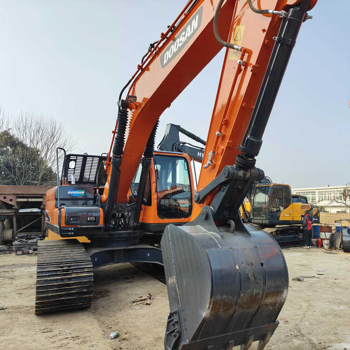 Used Excavator Doosan DX225LC-9 Excavators Mini Equipment Earth Moving Machinery Doosan Digger Excavator for Sale - Bager goseničar: slika 5 Used Excavator Doosan DX225LC-9 Excavators Mini Equipment Earth Moving Machinery Doosan Digger Excavator for Sale - Bager goseničar: slika 5