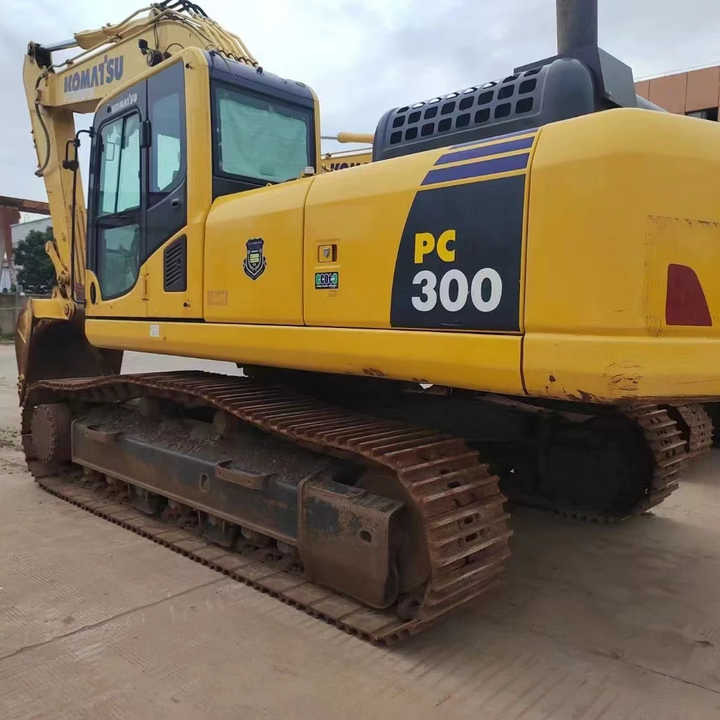 Used Good Quality Japan Original PC300-8 in Good Condition PC300-8 Komatsu - Bager goseničar: slika 1 Used Good Quality Japan Original PC300-8 in Good Condition PC300-8 Komatsu - Bager goseničar: slika 1