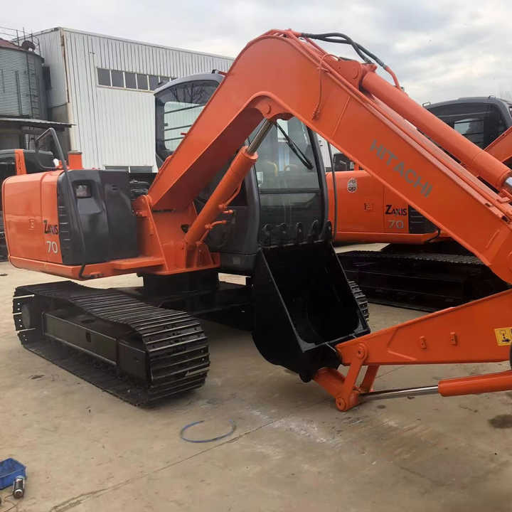 Used HITACHI ZX-70 - Bager goseničar: slika 1 Used HITACHI ZX-70 - Bager goseničar: slika 1