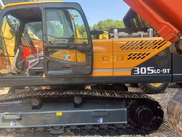 Used HYUNDAI 305LC-9T Crawler Excavator with Good Performance Hyundai30 Tons Earthmoving Machinery with Low Price On-sale - Bager goseničar: slika 4 Used HYUNDAI 305LC-9T Crawler Excavator with Good Performance Hyundai30 Tons Earthmoving Machinery with Low Price On-sale - Bager goseničar: slika 4