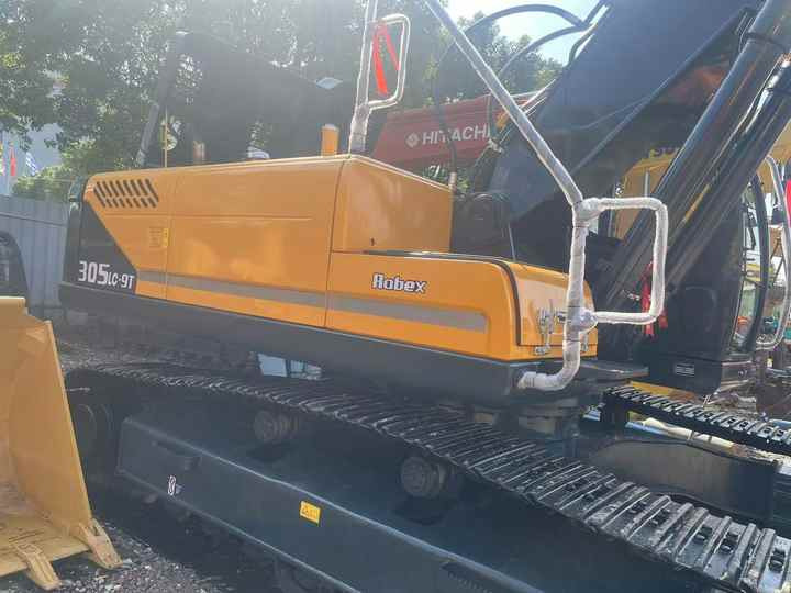 Used HYUNDAI 305LC-9T Crawler Excavator with Good Performance Hyundai30 Tons Earthmoving Machinery with Low Price On-sale - Bager goseničar: slika 3 Used HYUNDAI 305LC-9T Crawler Excavator with Good Performance Hyundai30 Tons Earthmoving Machinery with Low Price On-sale - Bager goseničar: slika 3
