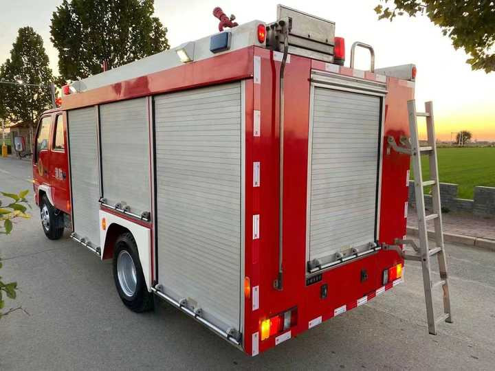 Used Heavy Construction Equipment Rescue Vehicle Second Hand Rescue Vehicle Used Machine Hot Sale - Gasilsko vozilo: slika 5 Used Heavy Construction Equipment Rescue Vehicle Second Hand Rescue Vehicle Used Machine Hot Sale - Gasilsko vozilo: slika 5