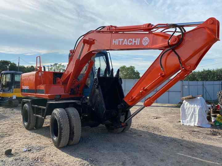 Used Hitachi Ex100WD Wheel Excavator for Sale Japan Made Hitachi Ex100wd Wheeled Excavator for Sale - Bager na kolesih: slika 3 Used Hitachi Ex100WD Wheel Excavator for Sale Japan Made Hitachi Ex100wd Wheeled Excavator for Sale - Bager na kolesih: slika 3