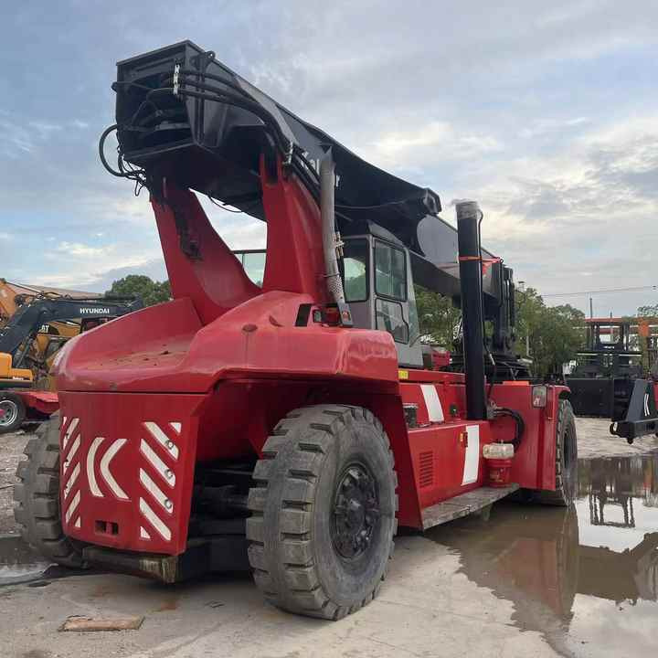 Used KALMAR DRF450-60S5 Port Reach Stacker Container Dedicated 45t - Dosežni viličar: slika 1 Used KALMAR DRF450-60S5 Port Reach Stacker Container Dedicated 45t - Dosežni viličar: slika 1