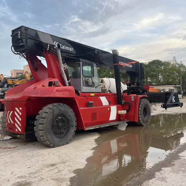 Used KALMAR DRF450-60S5 Port Reach Stacker Container Dedicated 45t - Dosežni viličar: slika 2 Used KALMAR DRF450-60S5 Port Reach Stacker Container Dedicated 45t - Dosežni viličar: slika 2