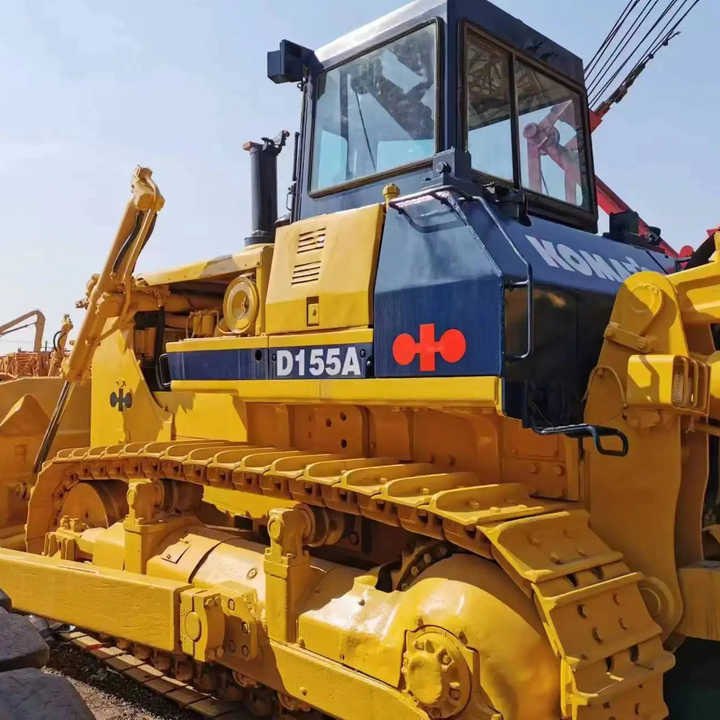 Used Komatsu Bulldozer D155A Strong Power Komatsu D155A Track Dozer for Sale - Buldožer: slika 1 Used Komatsu Bulldozer D155A Strong Power Komatsu D155A Track Dozer for Sale - Buldožer: slika 1