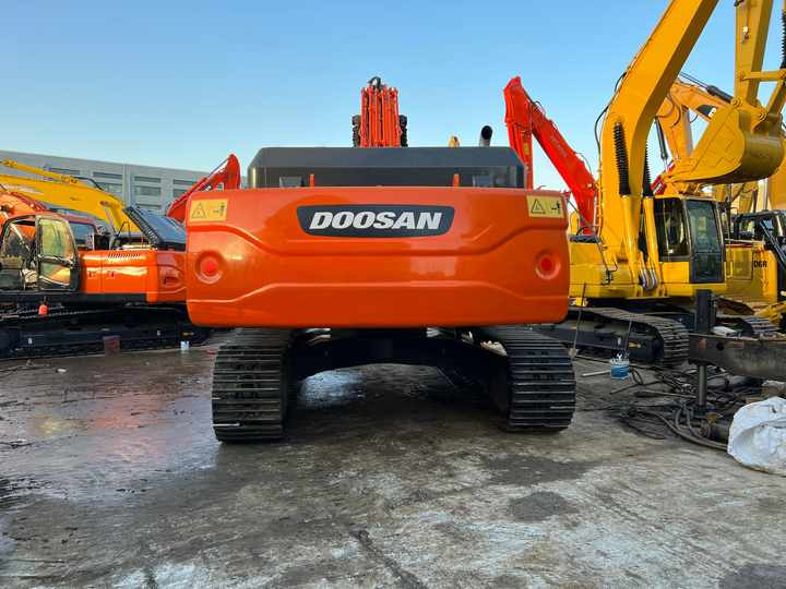 Used Large Doosan DX340 Excavator Original DX340-9 Used Excavator 34 Tons DX340lc-9c Hydraulic Excavator Sold Well - Bager goseničar: slika 3 Used Large Doosan DX340 Excavator Original DX340-9 Used Excavator 34 Tons DX340lc-9c Hydraulic Excavator Sold Well - Bager goseničar: slika 3