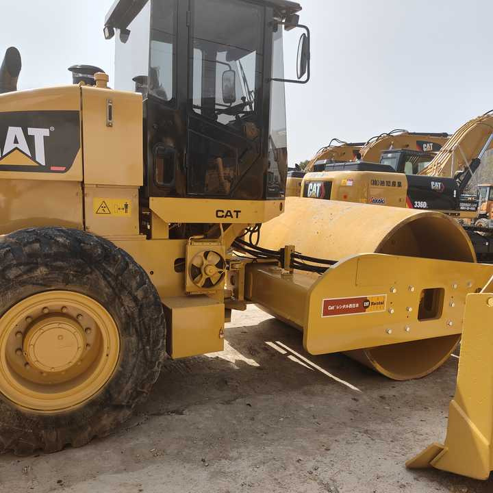 Used Original Caterpillar Cs683e Road Roller for Sale 18tons Used Road Roller with High Quality on Sale - Kompaktor: slika 4 Used Original Caterpillar Cs683e Road Roller for Sale 18tons Used Road Roller with High Quality on Sale - Kompaktor: slika 4