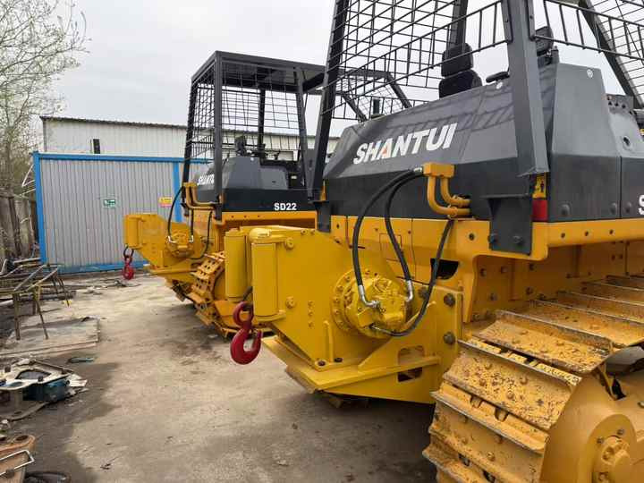 Used Shantui SD22 New Model Bulldozer Second Hand Machine Popular Brand Shantui Hydraulic Machinery - Buldožer: slika 3 Used Shantui SD22 New Model Bulldozer Second Hand Machine Popular Brand Shantui Hydraulic Machinery - Buldožer: slika 3