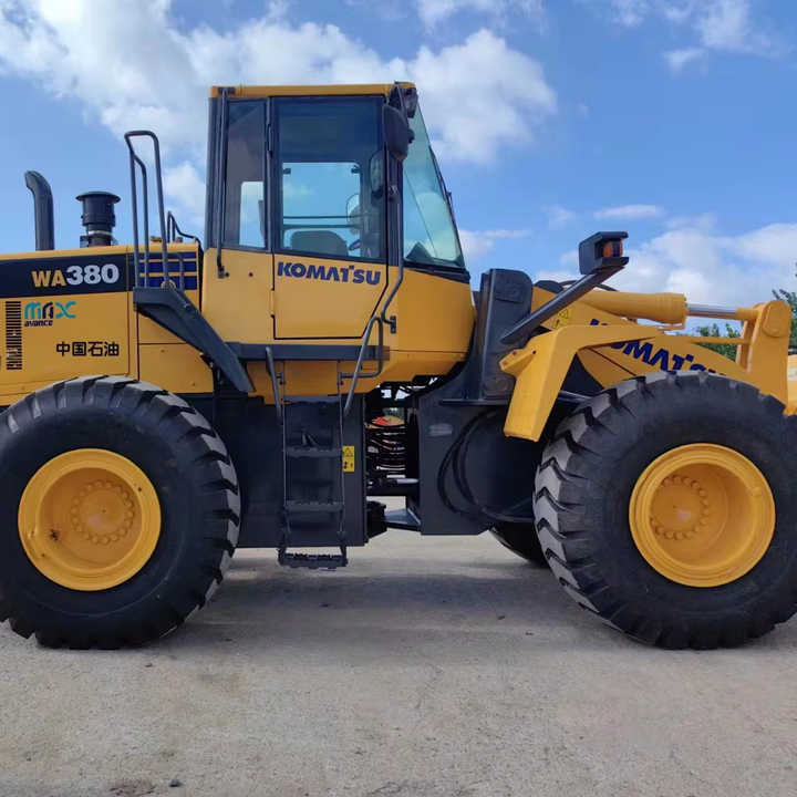 Used komatsu Wa380-6 Wheel Loader for Sale Japan Brand komatsu Wa380 -3 0380-65 470-3 Loader - Kolesni nakladalec: slika 1 Used komatsu Wa380-6 Wheel Loader for Sale Japan Brand komatsu Wa380 -3 0380-65 470-3 Loader - Kolesni nakladalec: slika 1