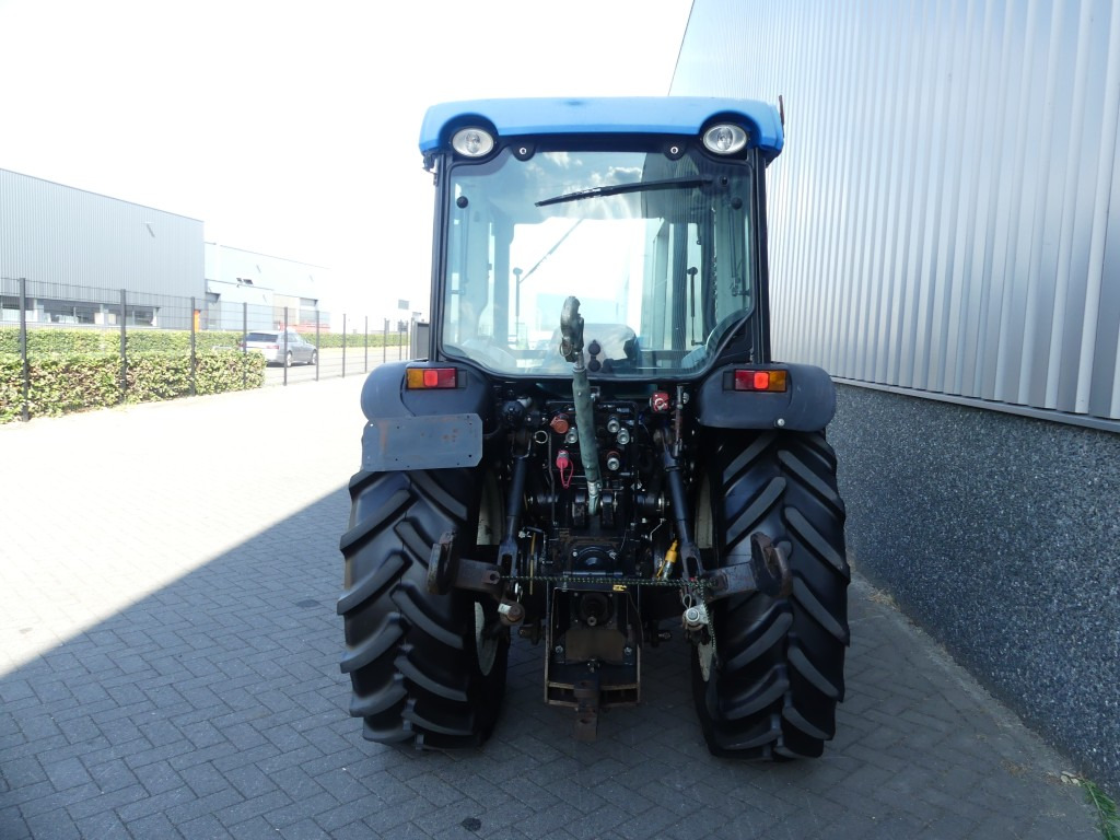 NEW HOLLAND T4040F - Mini traktor: slika 4 NEW HOLLAND T4040F - Mini traktor: slika 4