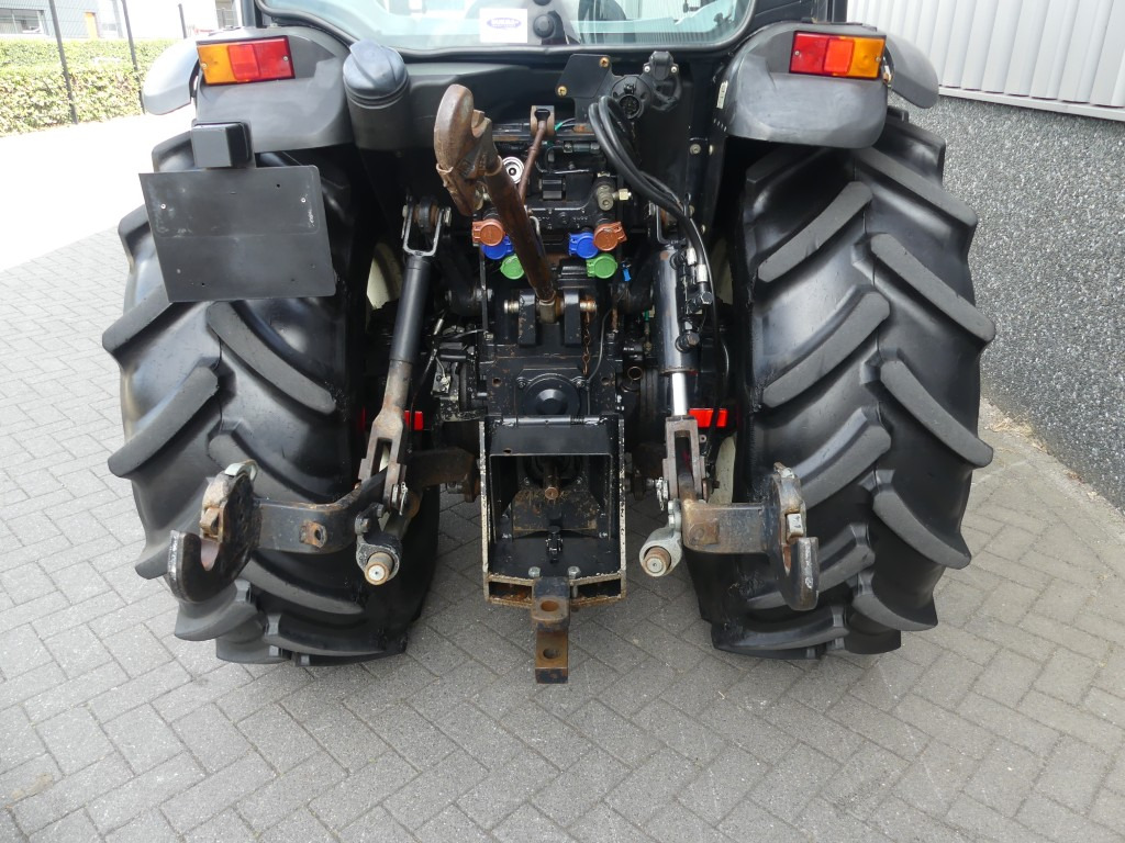 New Holland T4.100F - Mini traktor: slika 5 New Holland T4.100F - Mini traktor: slika 5