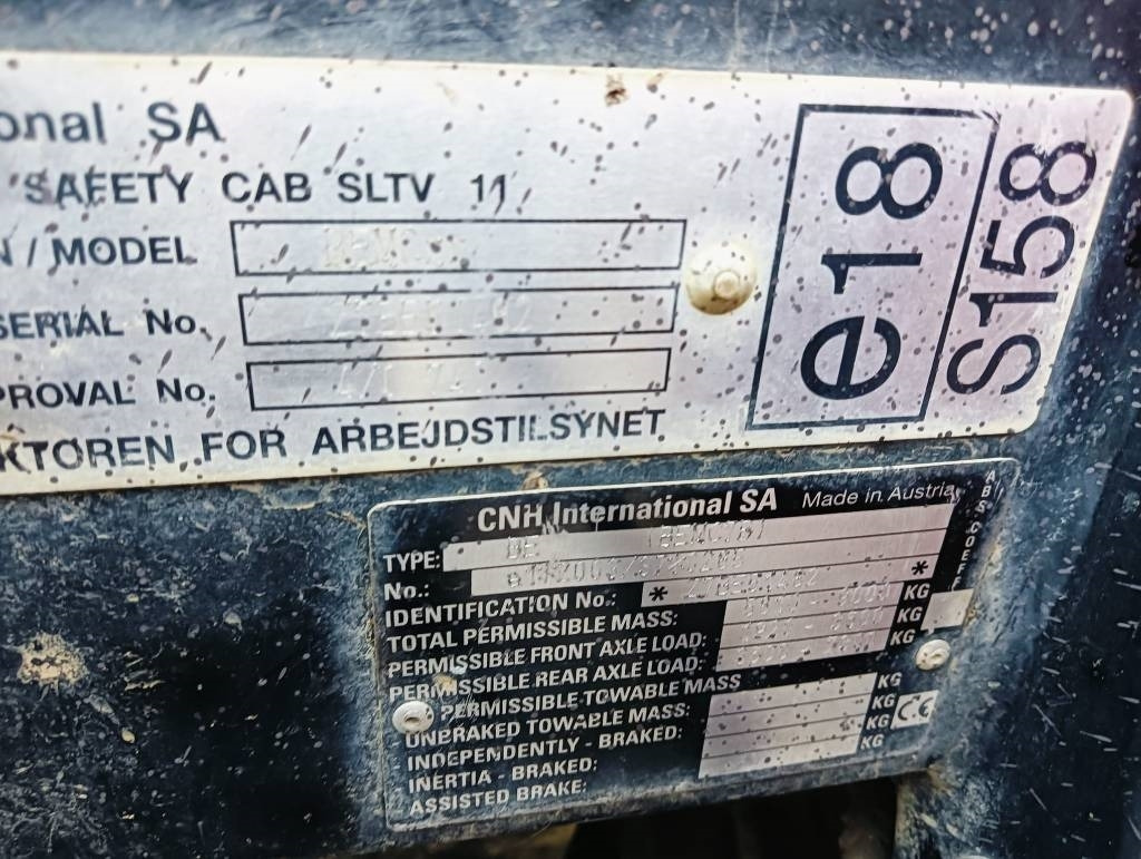 Case IH Maxxum 140 lizing Case IH Maxxum 140: slika 25 Case IH Maxxum 140 lizing Case IH Maxxum 140: slika 25