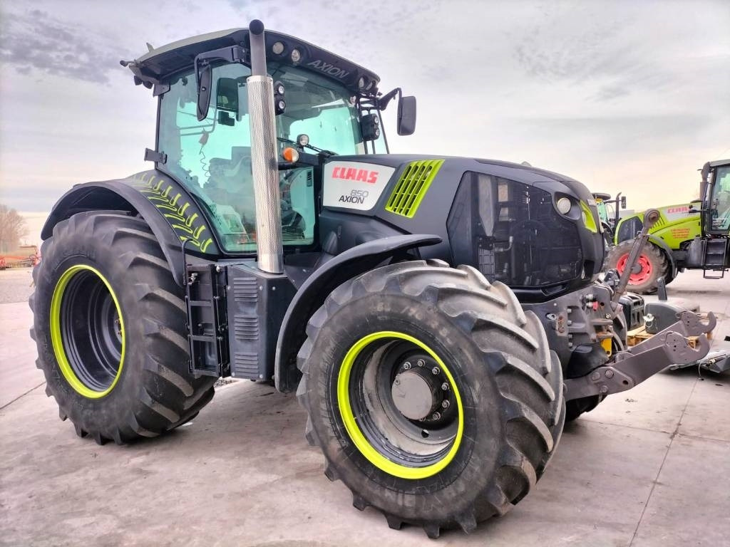 Claas Axion 810 - Traktor: slika 1 Claas Axion 810 - Traktor: slika 1