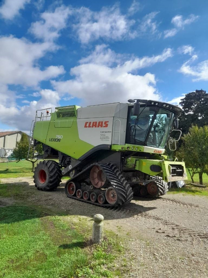 Claas LEXION 750 RISO - Kombajn harvester: slika 1 Claas LEXION 750 RISO - Kombajn harvester: slika 1
