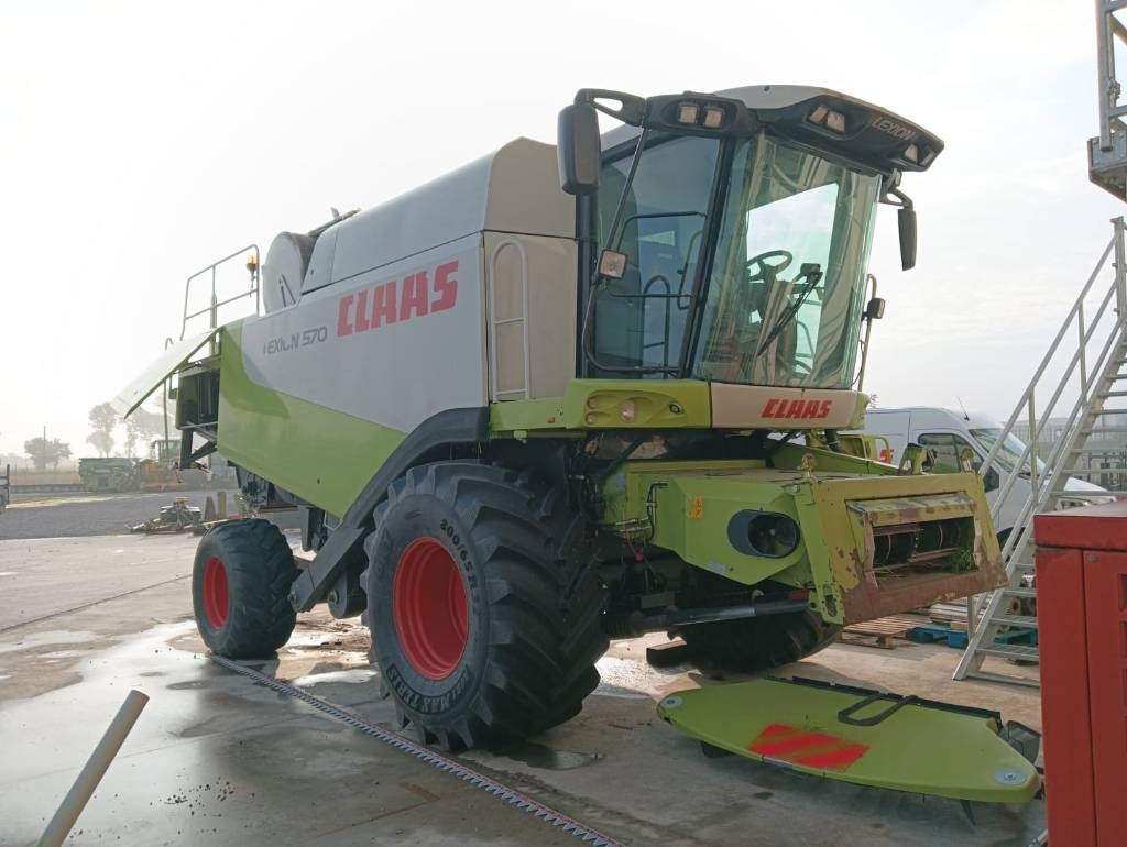 Claas Lexion 570  - Kombajn harvester: slika 1 Claas Lexion 570  - Kombajn harvester: slika 1