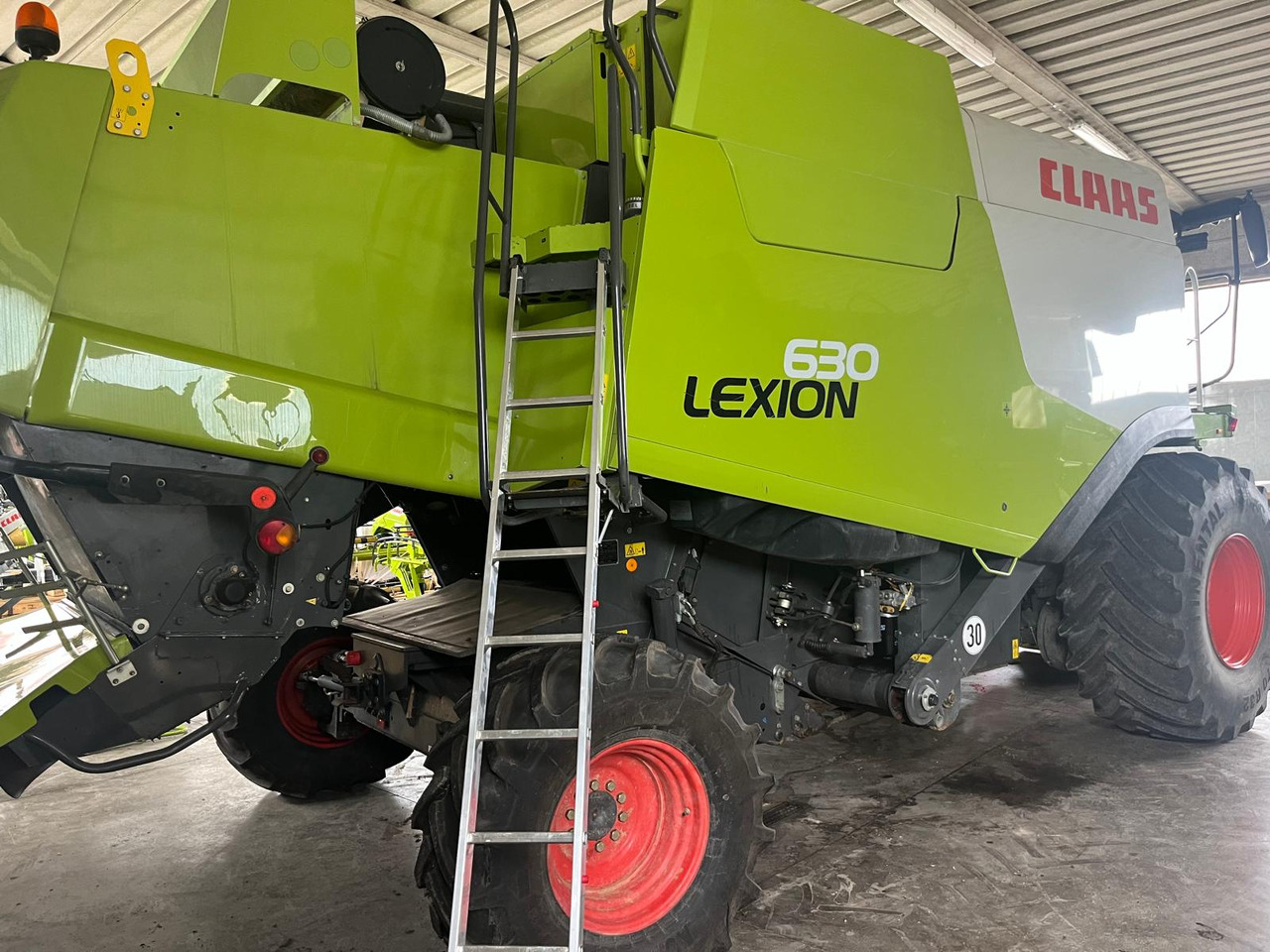Claas Lexion 630 Montana - Kombajn harvester: slika 4 Claas Lexion 630 Montana - Kombajn harvester: slika 4