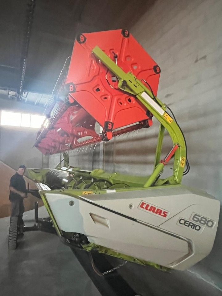 Claas Lexion 7700 TT RISO - Kombajn harvester: slika 2 Claas Lexion 7700 TT RISO - Kombajn harvester: slika 2