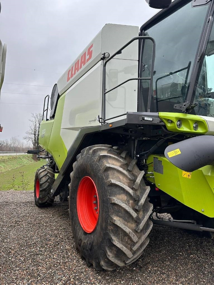 Claas Trion 530 - Kombajn harvester: slika 4 Claas Trion 530 - Kombajn harvester: slika 4
