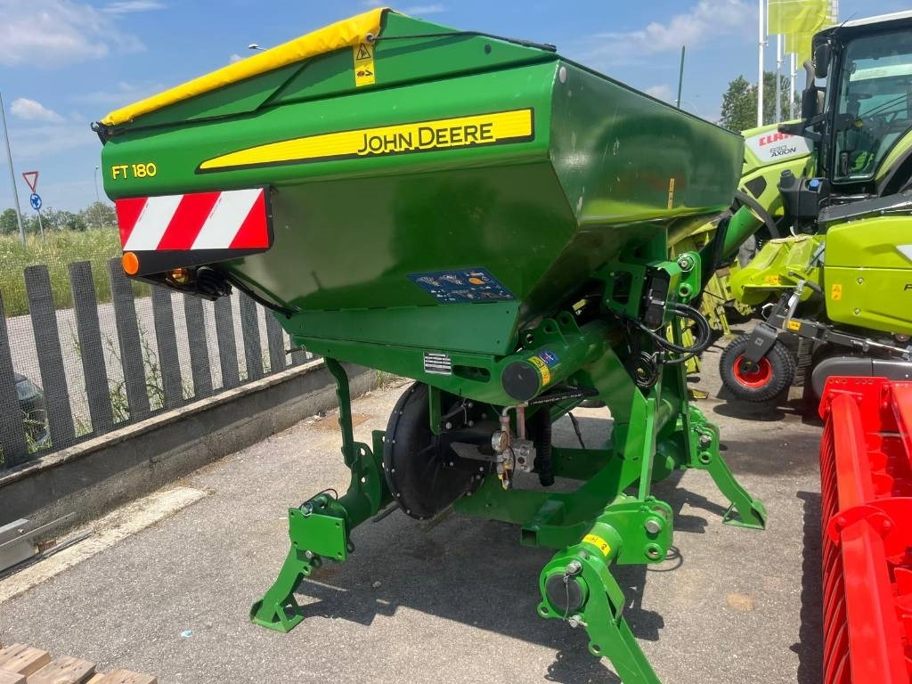 John Deere FT 180 - Trosilnik gnojila: slika 5 John Deere FT 180 - Trosilnik gnojila: slika 5