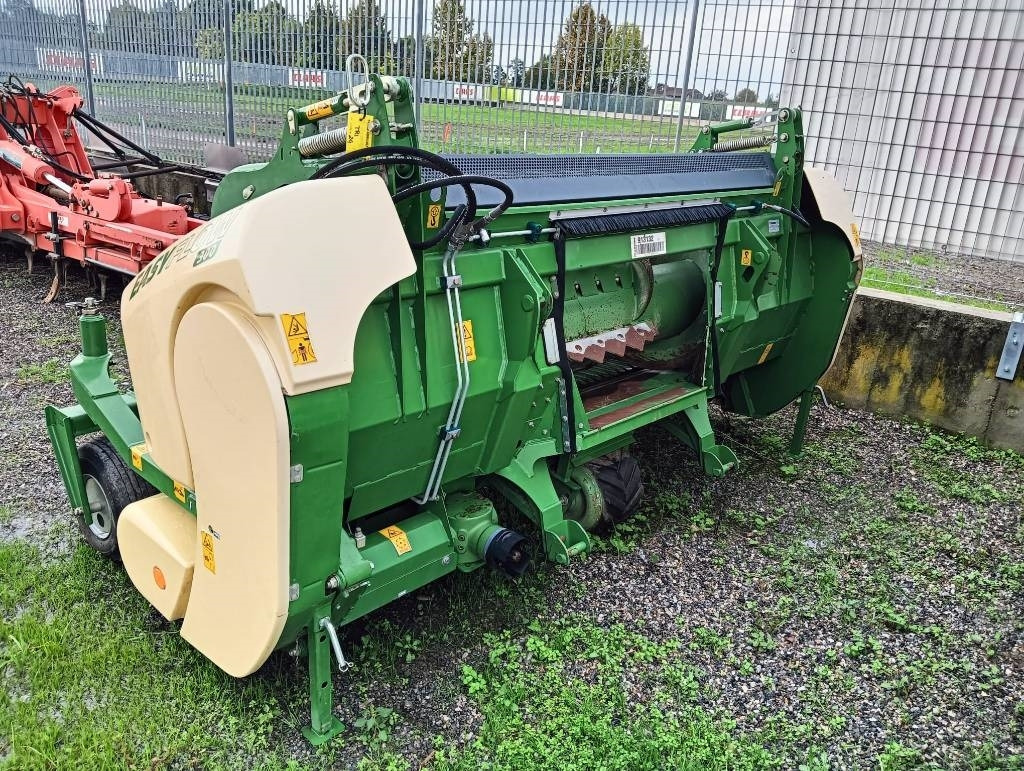Krone Easy Flow 300 - Kombajn za krmo: slika 4 Krone Easy Flow 300 - Kombajn za krmo: slika 4