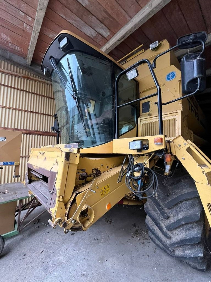 New Holland TF 76 - Kombajn harvester: slika 5 New Holland TF 76 - Kombajn harvester: slika 5