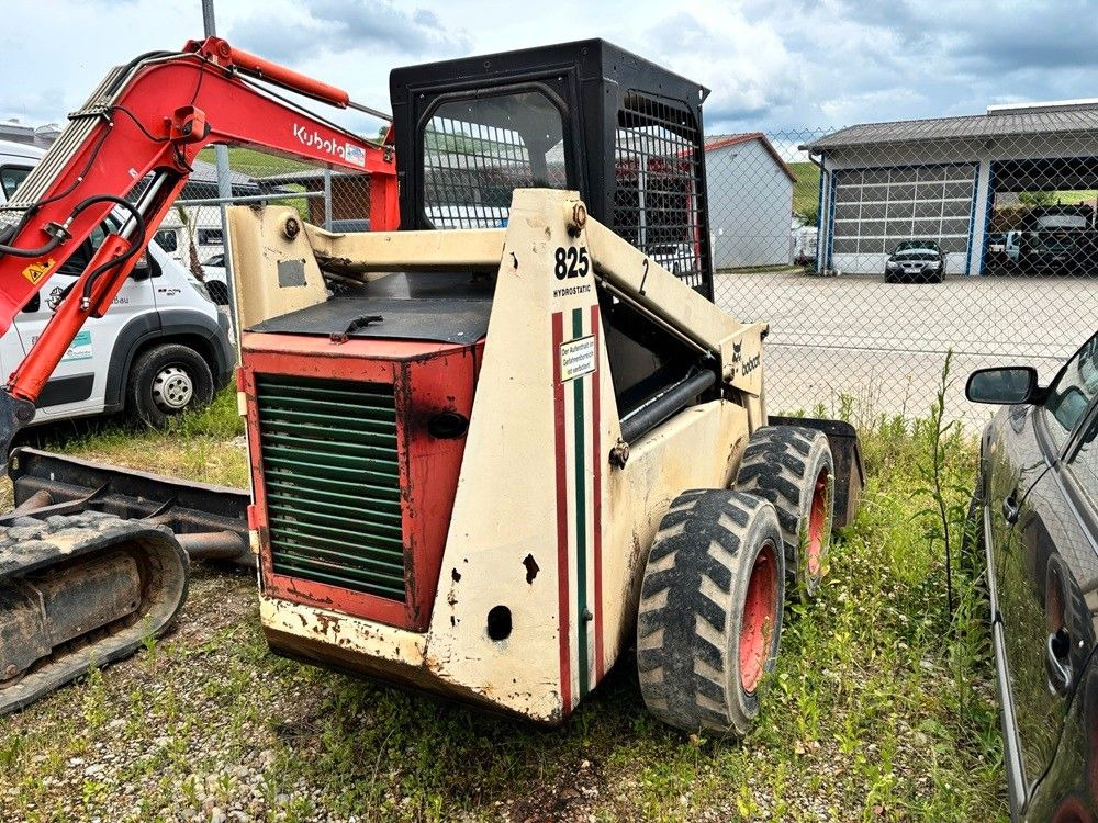 Bobcat 825 - Mini nakladalec: slika 2 Bobcat 825 - Mini nakladalec: slika 2