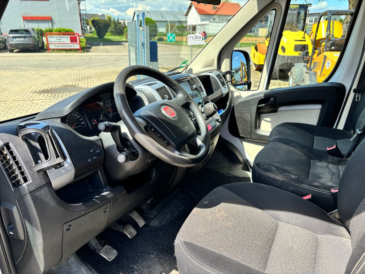 Fiat Ducato Pritsche - Dostavno vozilo s kesonom: slika 4 Fiat Ducato Pritsche - Dostavno vozilo s kesonom: slika 4