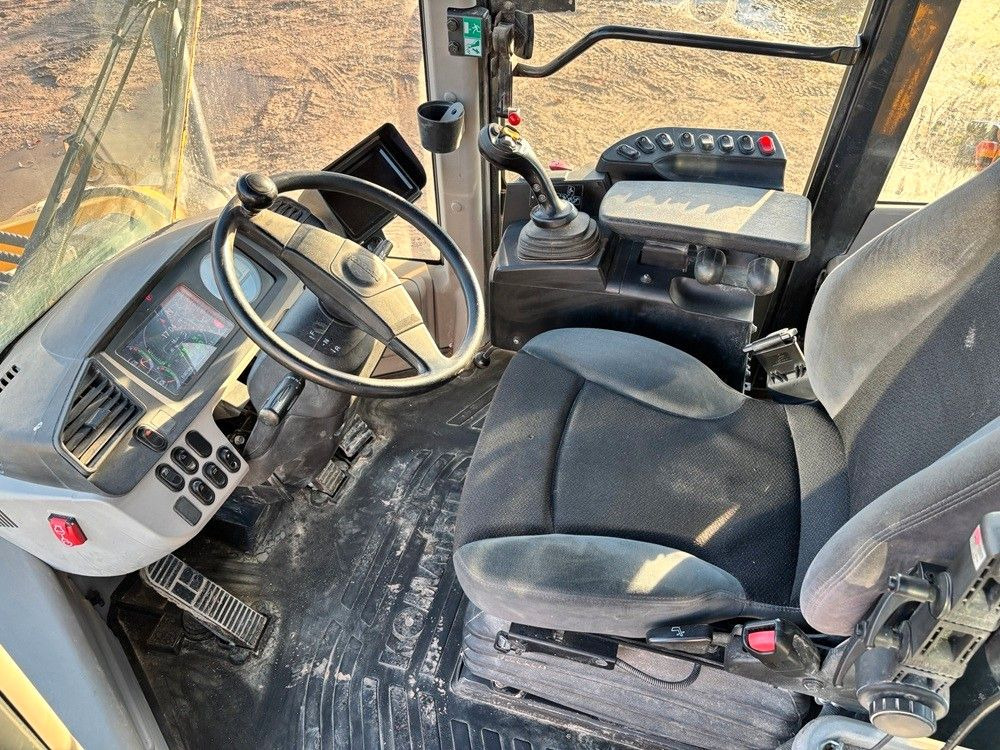 Komatsu WA470-8E0 Joystick-Lenkung ECSS - Kolesni nakladalec: slika 4 Komatsu WA470-8E0 Joystick-Lenkung ECSS - Kolesni nakladalec: slika 4