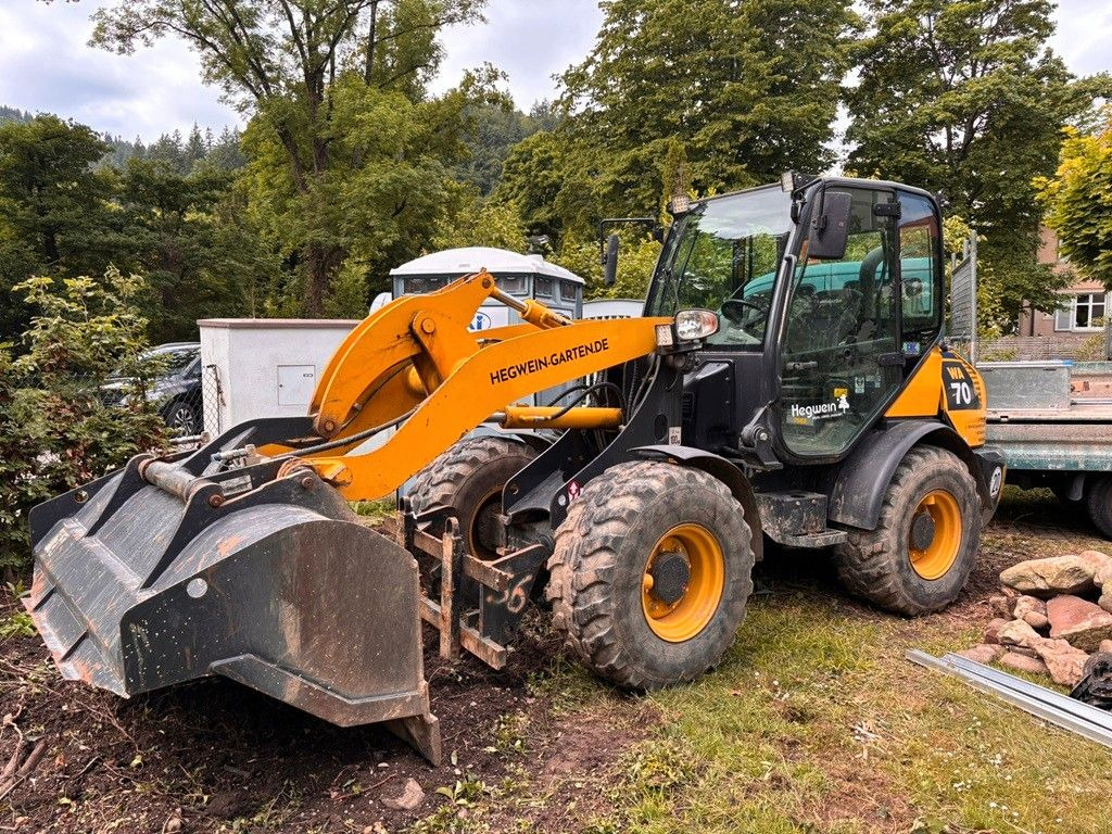 Komatsu WA70-7 - Kolesni nakladalec: slika 1 Komatsu WA70-7 - Kolesni nakladalec: slika 1