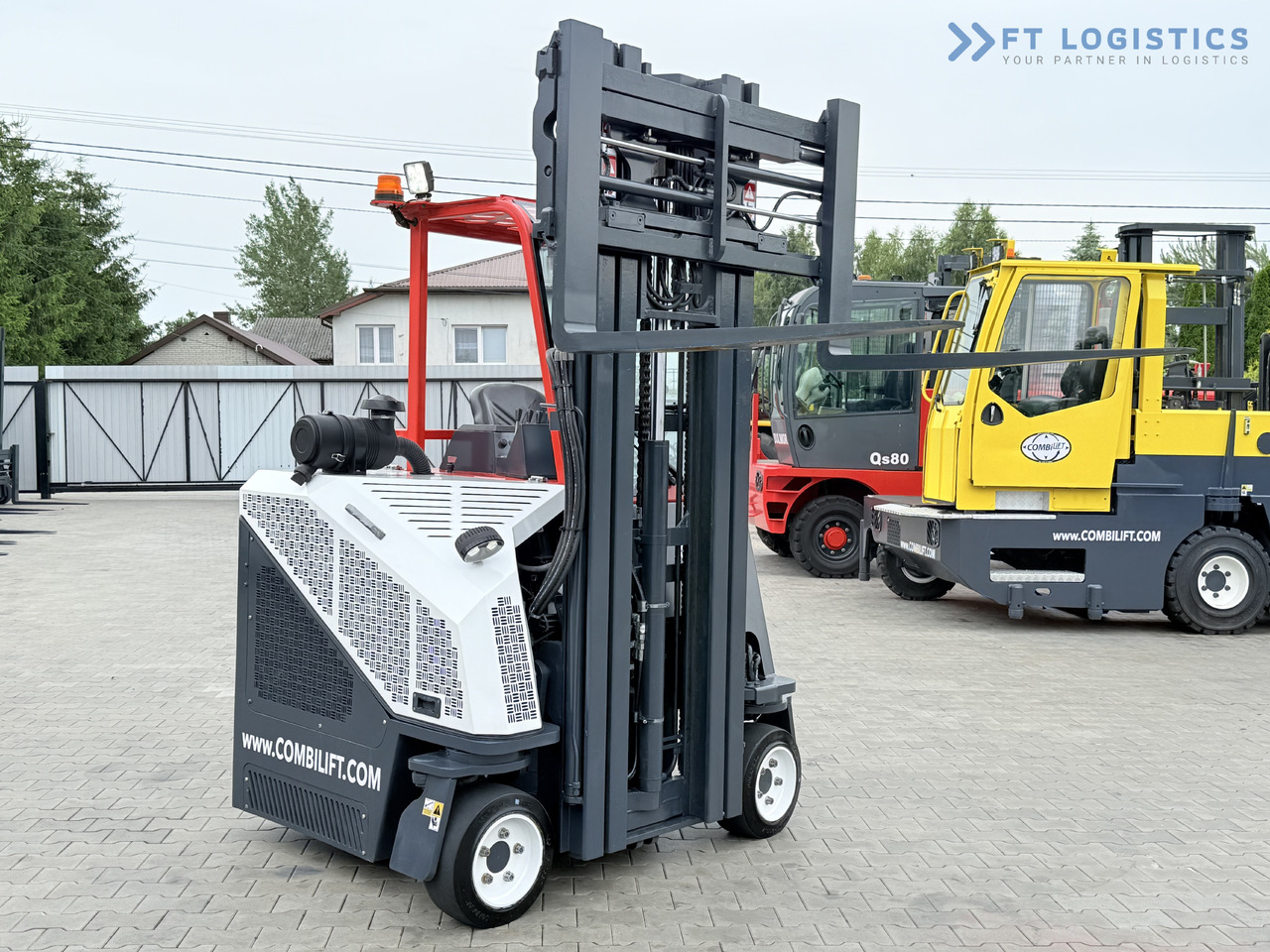 4-potni viličar s pomičnim teleskopom COMBILIFT Combilift C3000CB – TRIPLEX 6000mm – Year 2016 / Only 2,161 hours / Free Lift / Fork Positioner / Diesel: slika 22