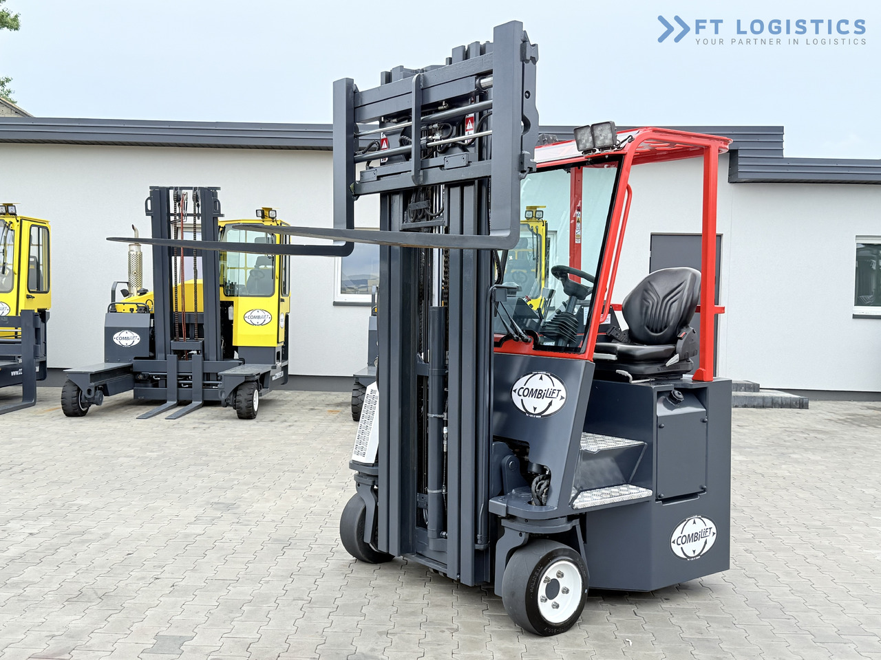 4-potni viličar s pomičnim teleskopom COMBILIFT Combilift C3000CB – TRIPLEX 6000mm – Year 2016 / Only 2,161 hours / Free Lift / Fork Positioner / Diesel: slika 19