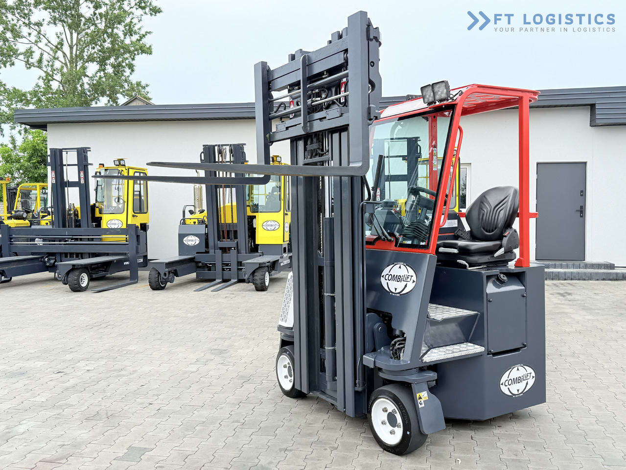 4-potni viličar s pomičnim teleskopom COMBILIFT Combilift C3000CB – TRIPLEX 6000mm – Year 2016 / Only 2,161 hours / Free Lift / Fork Positioner / Diesel: slika 20