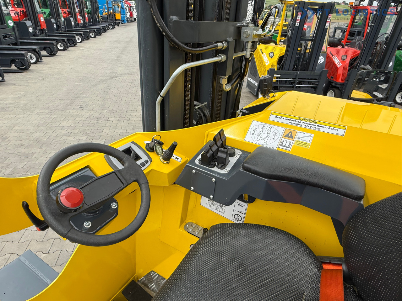 Nov 4-potni viličar s pomičnim teleskopom COMBILIFT MR / ELECTRIC / TRIPLEX – 6000MM / FULL FREE LIFT / WIDE POSITIONER / FORK SIDESHIFT / ONLY 1400 HOURS / LIKE NEW: slika 13
